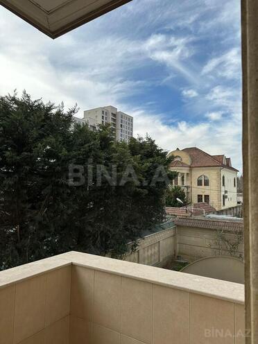 9 otaqlı həyət evi/bağ evi - Bakıxanov q. - 500 m² (29)