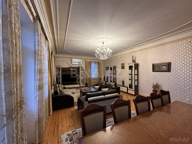 6-комн. дом/дача - пос. Бадамдар - 400 м² (9)