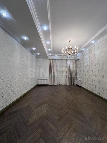 3-комн. новостройка - м. 28 мая - 125 м² (3)