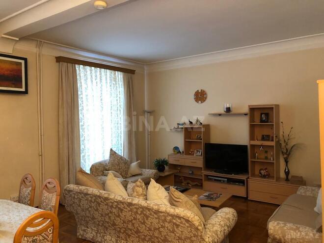 Satılır 3 otaqlı köhnə tikili 108 m², İçəri Şəhər m., photo 5 from 15