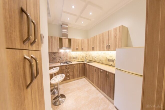 Сдаётся 2-комн. новостройка 62 м², м. Ичеришехер, photo 12 from 16