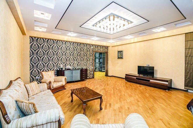 4-комн. новостройка - м. 28 мая - 210 м² (1)