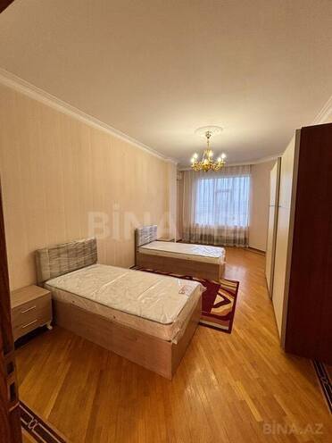 4-комн. новостройка - м. 28 мая - 180 м² (14)