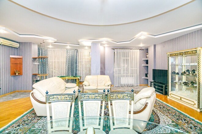 3-комн. новостройка - м. 28 мая - 235 м² (18)