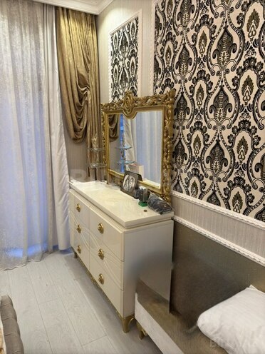 3-комн. новостройка - м. 8 ноября - 148 м² (9)