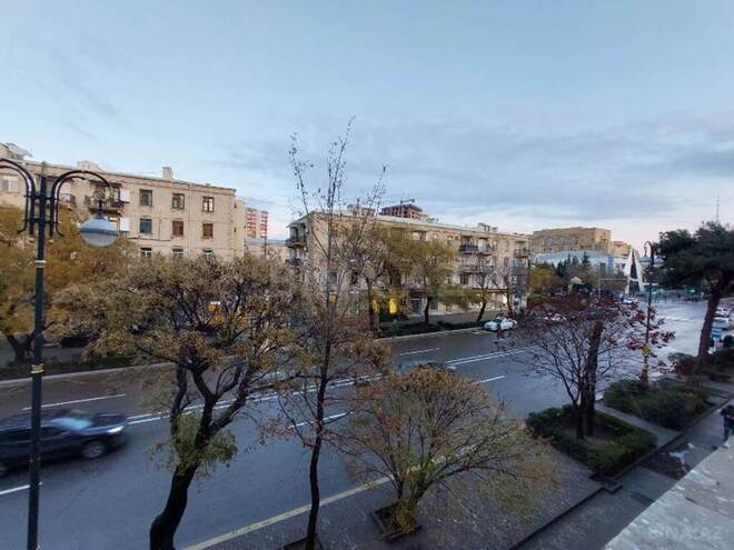4-комн. вторичка - м. Элмляр Академиясы - 110 м² (3)