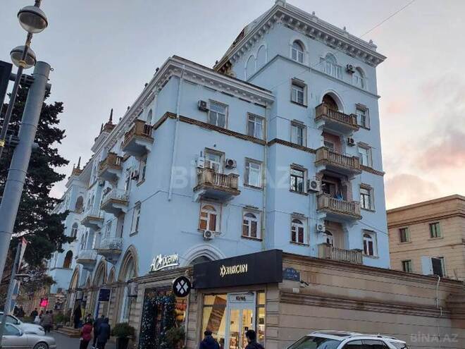 4-комн. вторичка - м. Элмляр Академиясы - 110 м² (1)