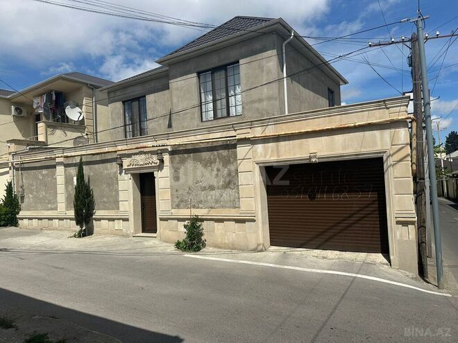 5 otaqlı həyət evi/bağ evi - Bakıxanov q. - 200 m² (1)