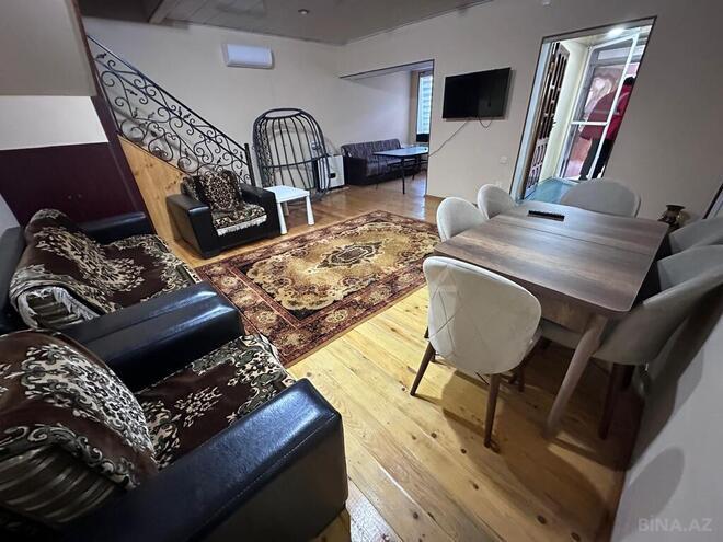 5 otaqlı həyət evi/bağ evi - Novxanı q. - 160 m² (17)