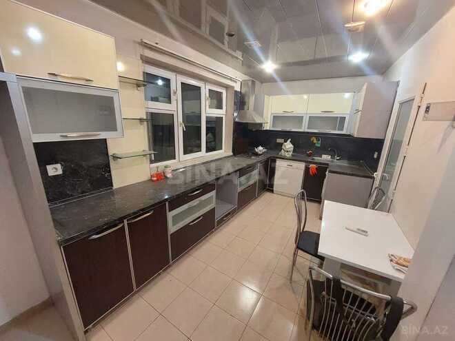 6 otaqlı həyət evi/bağ evi - 28 May m. - 160 m² (22)
