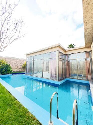 6 otaqlı həyət evi/bağ evi - Şüvəlan q. - 500 m² (2)