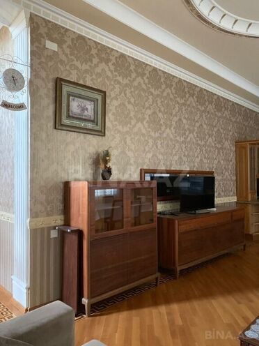 8-комн. дом/дача - пос. Бадамдар - 350 м² (14)