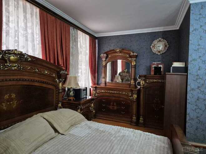 7 otaqlı həyət evi/bağ evi - Neftçilər m. - 300 m² (19)