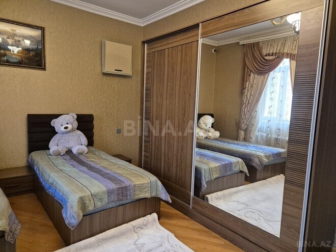 7 otaqlı həyət evi/bağ evi - Neftçilər m. - 300 m² (29)