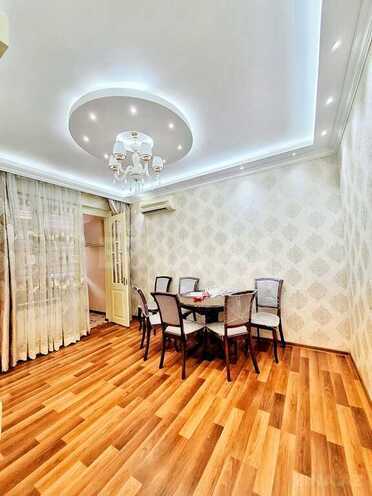 Продаётся 2-комн. вторичка 60 м², м. Мемар Аджеми, photo 1 from 11