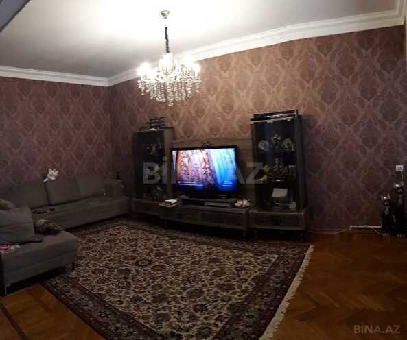 Продаётся 3-комн. вторичка 82 м², Ясамальский р., photo 4 from 19