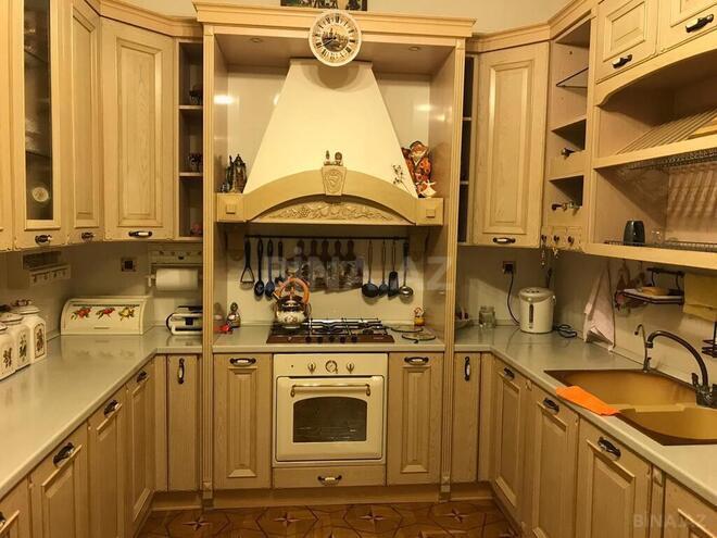 6 otaqlı köhnə tikili - Sahil m. - 290 m² (25)