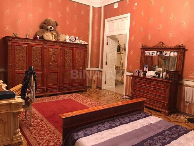 6 otaqlı köhnə tikili - Sahil m. - 290 m² (8)