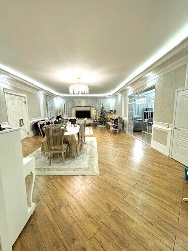 7 otaqlı həyət evi/bağ evi - 20-ci sahə q. - 230 m² (1)
