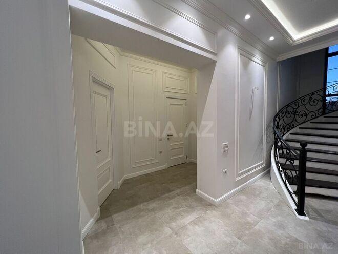 6 otaqlı həyət evi/bağ evi - Şüvəlan q. - 350 m² (25)