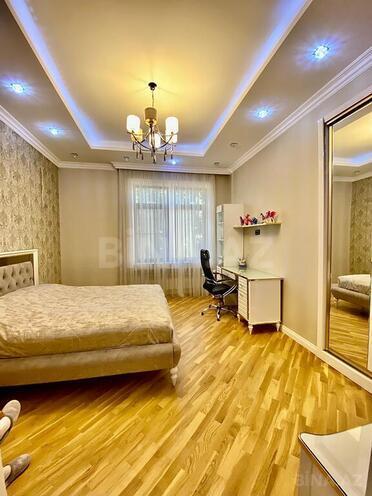5 otaqlı həyət evi/bağ evi - Avtovağzal m. - 420 m² (25)