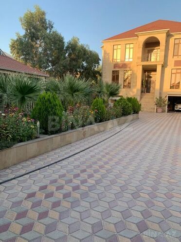 8 otaqlı həyət evi/bağ evi - Binəqədi q. - 650 m² (1)