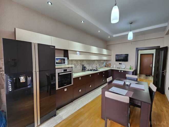 4 otaqlı yeni tikili - Nizami m. - 165 m² (12)
