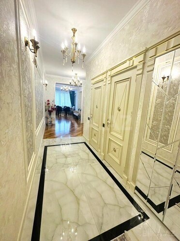 3-комн. новостройка - м. 28 мая - 100 м² (10)