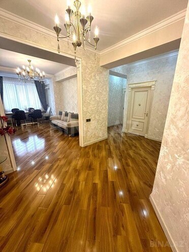 3-комн. новостройка - м. 28 мая - 100 м² (4)