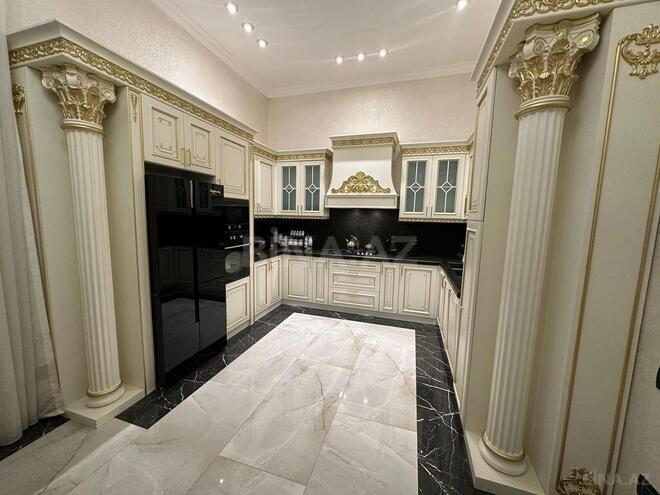 Satılır 3 otaqlı köhnə tikili 215 m², Sahil m., photo 9 from 25