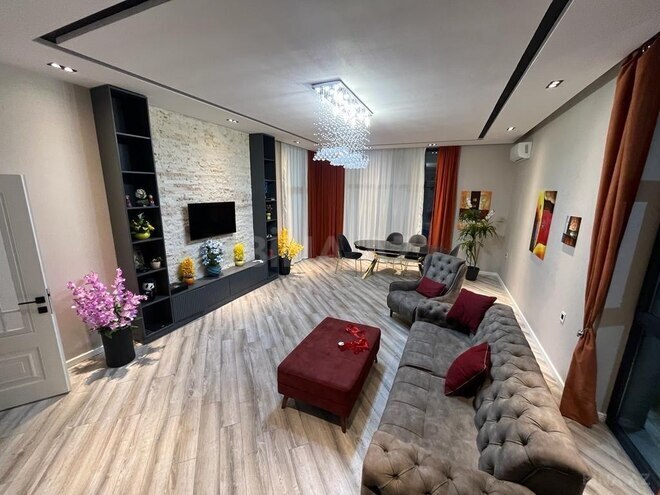 5 otaqlı həyət evi/bağ evi - Buzovna q. - 350 m² (11)
