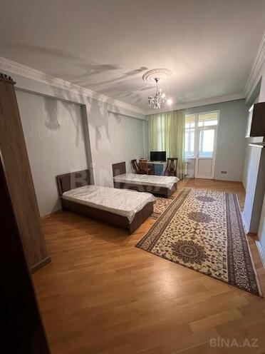 3-комн. новостройка - м. 28 мая - 120 м² (4)