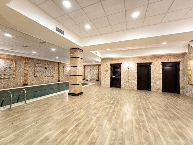 7-комн. дом/дача - м. 8 ноября - 900 м² (26)