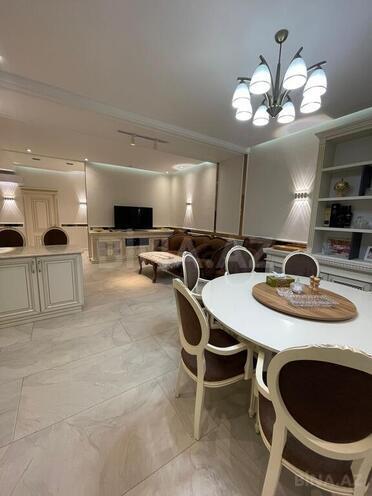 4 otaqlı yeni tikili - İnşaatçılar m. - 146 m² (4)