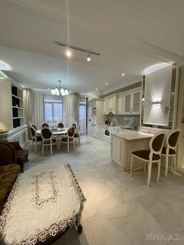 4 otaqlı yeni tikili - İnşaatçılar m. - 146 m² (2)