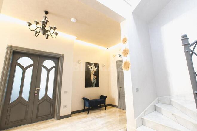 8-комн. дом/дача - пос. Бадамдар - 380 м² (19)