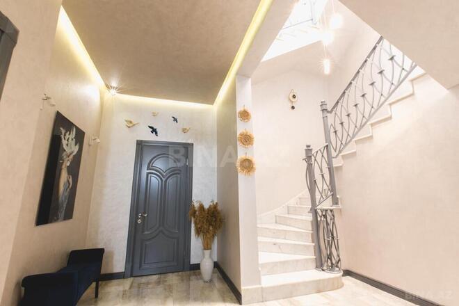8-комн. дом/дача - пос. Бадамдар - 380 м² (16)