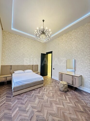 5 otaqlı həyət evi/bağ evi - Mərdəkan q. - 280 m² (14)