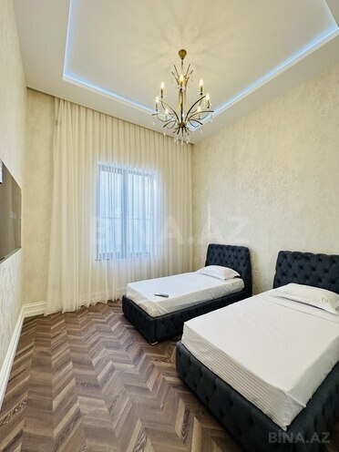 5 otaqlı həyət evi/bağ evi - Mərdəkan q. - 280 m² (16)