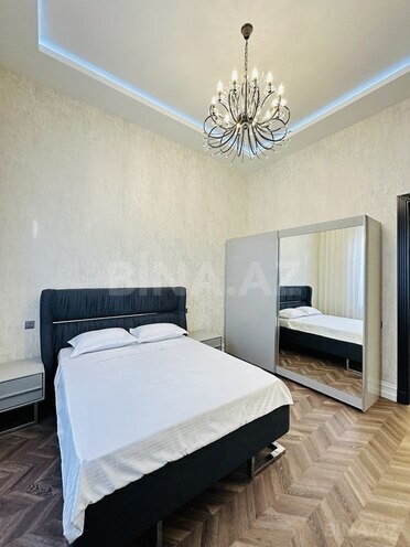 5 otaqlı həyət evi/bağ evi - Mərdəkan q. - 280 m² (20)