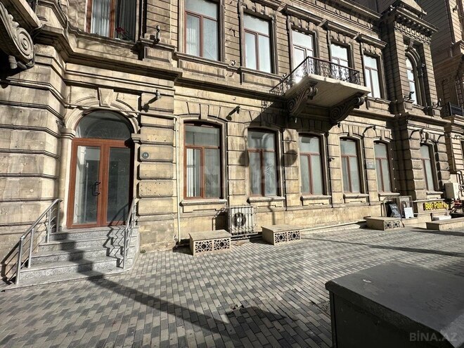 Объект - м. Сахил - 430 м² (1)