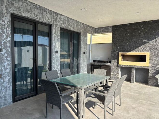 4 otaqlı həyət evi/bağ evi - Şüvəlan q. - 150 m² (12)