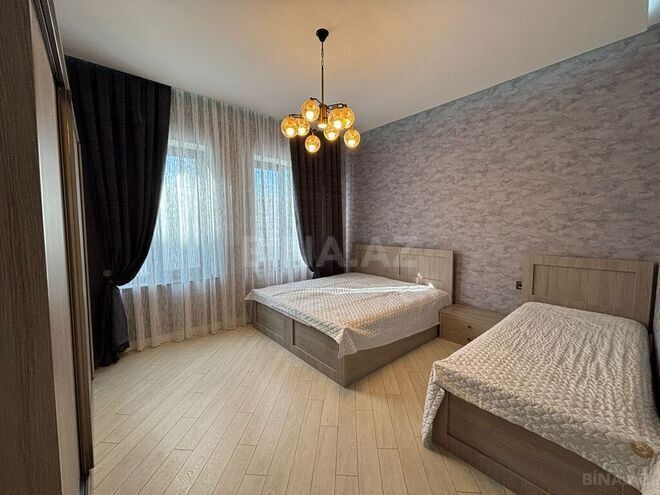4 otaqlı həyət evi/bağ evi - Şüvəlan q. - 150 m² (25)