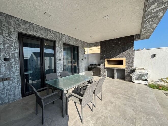 4 otaqlı həyət evi/bağ evi - Şüvəlan q. - 150 m² (11)
