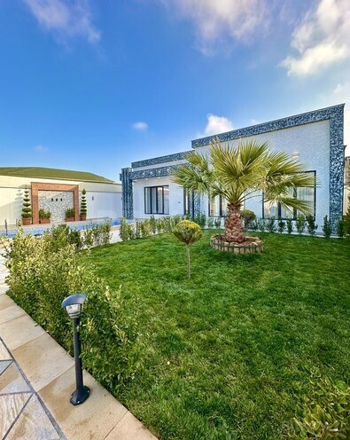 5 otaqlı həyət evi/bağ evi - Şüvəlan q. - 200 m² (1)