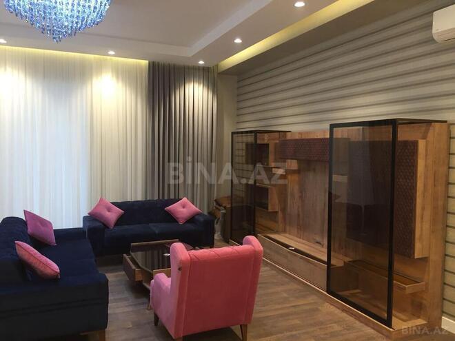 6 otaqlı həyət evi/bağ evi - Şüvəlan q. - 400 m² (13)