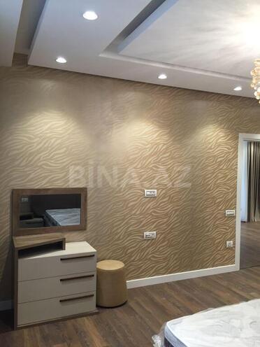 6 otaqlı həyət evi/bağ evi - Şüvəlan q. - 400 m² (16)