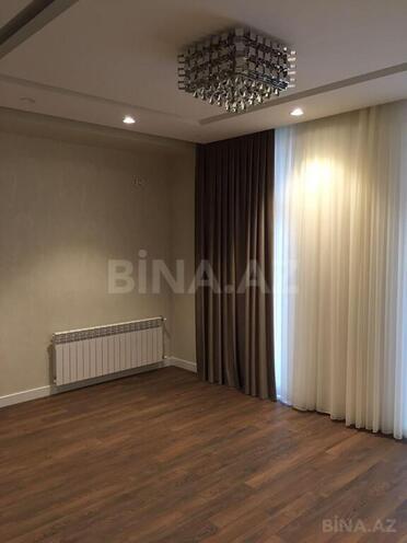 6 otaqlı həyət evi/bağ evi - Şüvəlan q. - 400 m² (24)