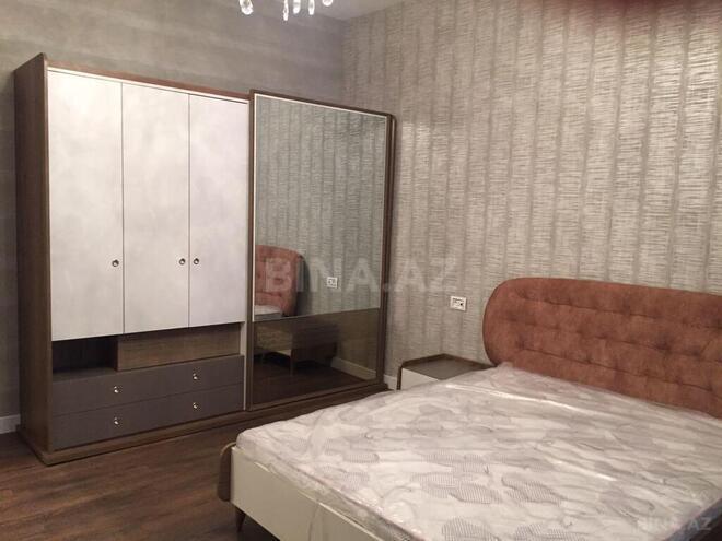 6 otaqlı həyət evi/bağ evi - Şüvəlan q. - 400 m² (19)