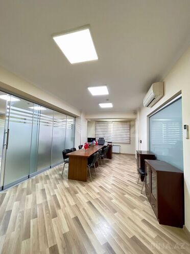 12-комн. офис - м. Элмляр Академиясы - 400 м² (3)